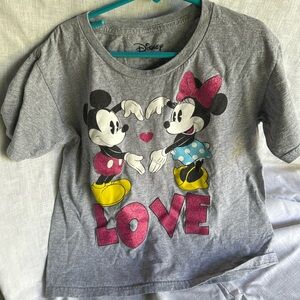 Kids Disney T-shirt size youth small, 6. LOVE Mickey and Minnie Mouse